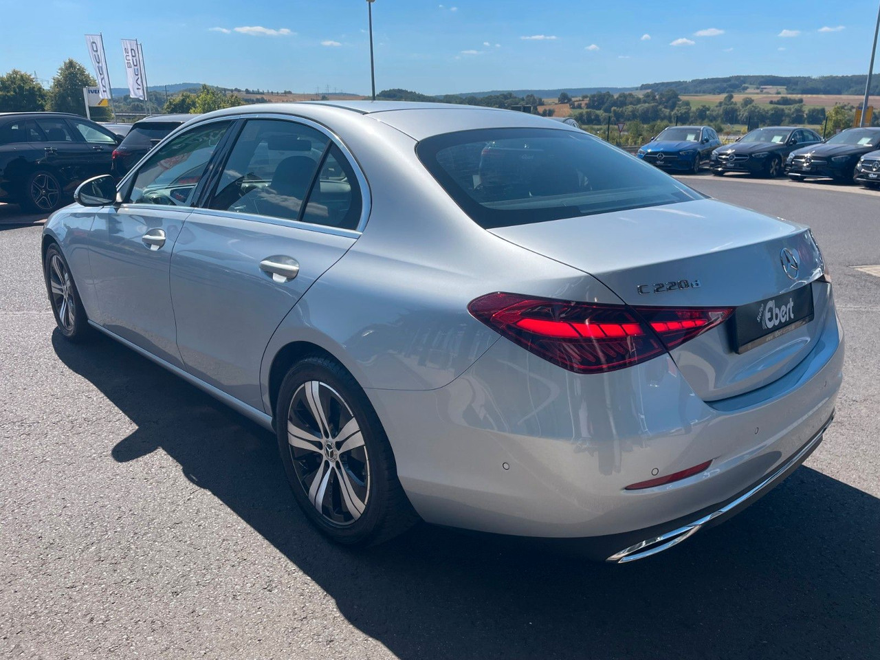 Mercedes-Benz C 220 d AVANTGARDE R-Kamera+Carplay+TotW+Ambient - Sedan: bilde 3 Mercedes-Benz C 220 d AVANTGARDE R-Kamera+Carplay+TotW+Ambient - Sedan: bilde 3