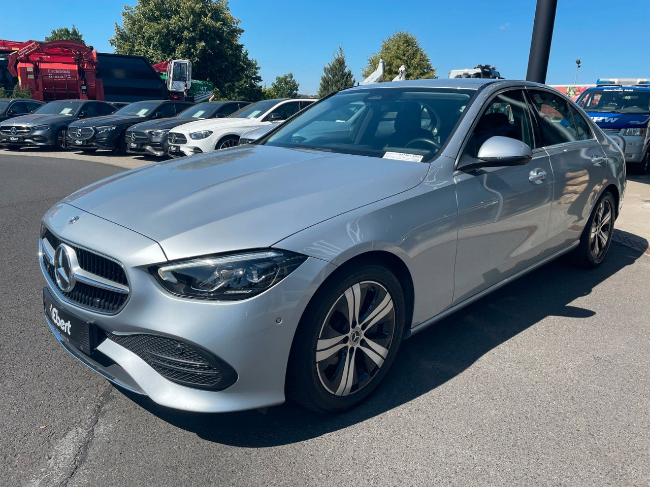 Mercedes-Benz C 220 d AVANTGARDE R-Kamera+Carplay+TotW+Ambient - Sedan: bilde 2 Mercedes-Benz C 220 d AVANTGARDE R-Kamera+Carplay+TotW+Ambient - Sedan: bilde 2