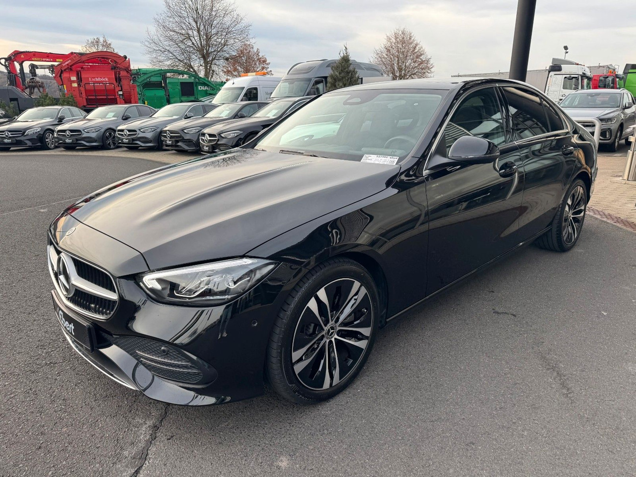 Mercedes-Benz C 220d Avantgarde+Pano+HUD+RFK+TotW+AmbiPrem - Sedan: bilde 3 Mercedes-Benz C 220d Avantgarde+Pano+HUD+RFK+TotW+AmbiPrem - Sedan: bilde 3