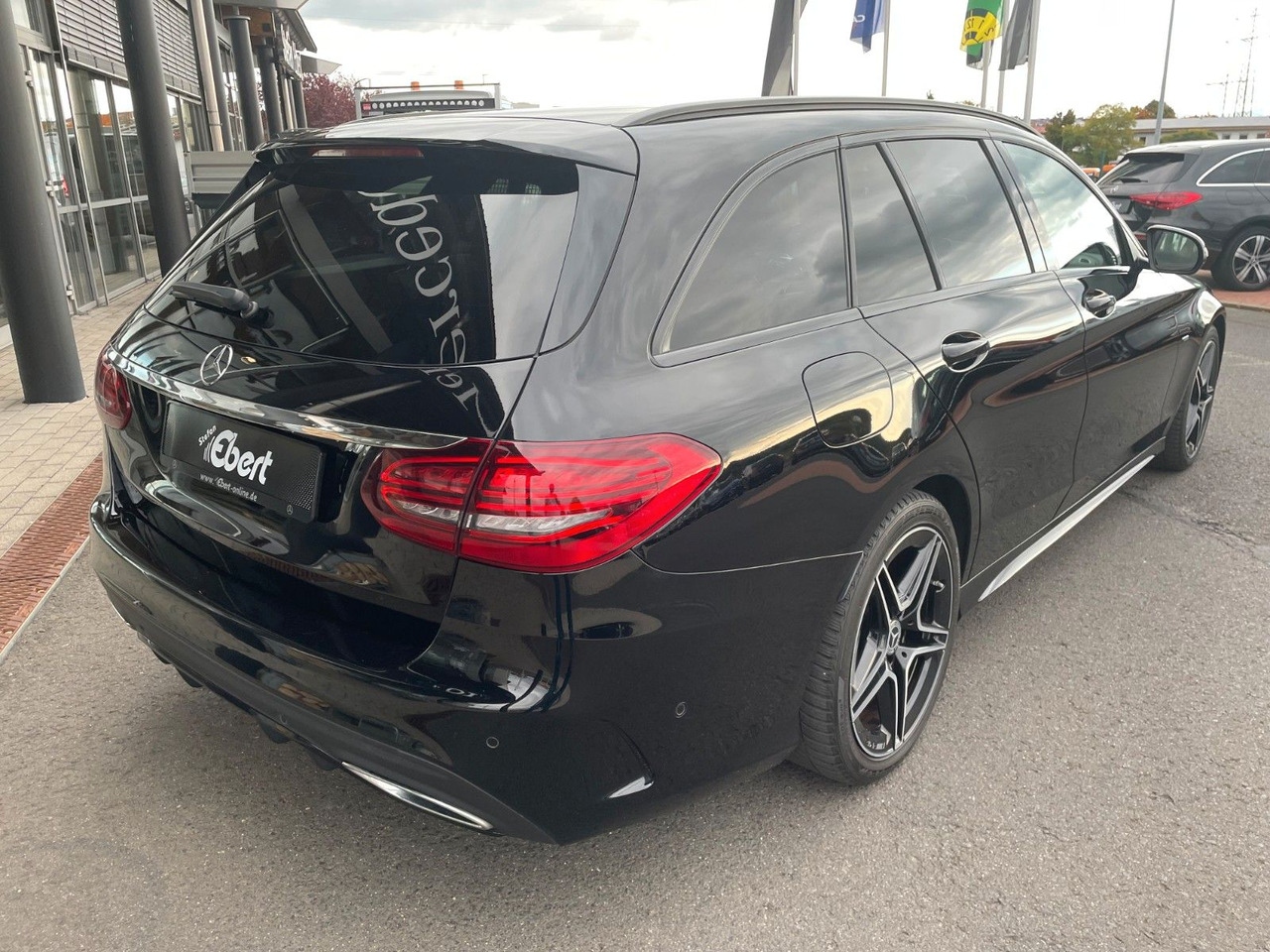 Mercedes-Benz C 220d NightEdition+AMG+Distr+SportfahrW+RFK - Stasjonsvogn: bilde 4 Mercedes-Benz C 220d NightEdition+AMG+Distr+SportfahrW+RFK - Stasjonsvogn: bilde 4
