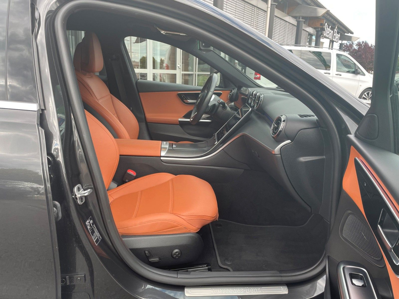 Mercedes-Benz C 300 e T AVANTGARDE R-Kamera+TOTW+Carplay - Stasjonsvogn: bilde 4 Mercedes-Benz C 300 e T AVANTGARDE R-Kamera+TOTW+Carplay - Stasjonsvogn: bilde 4
