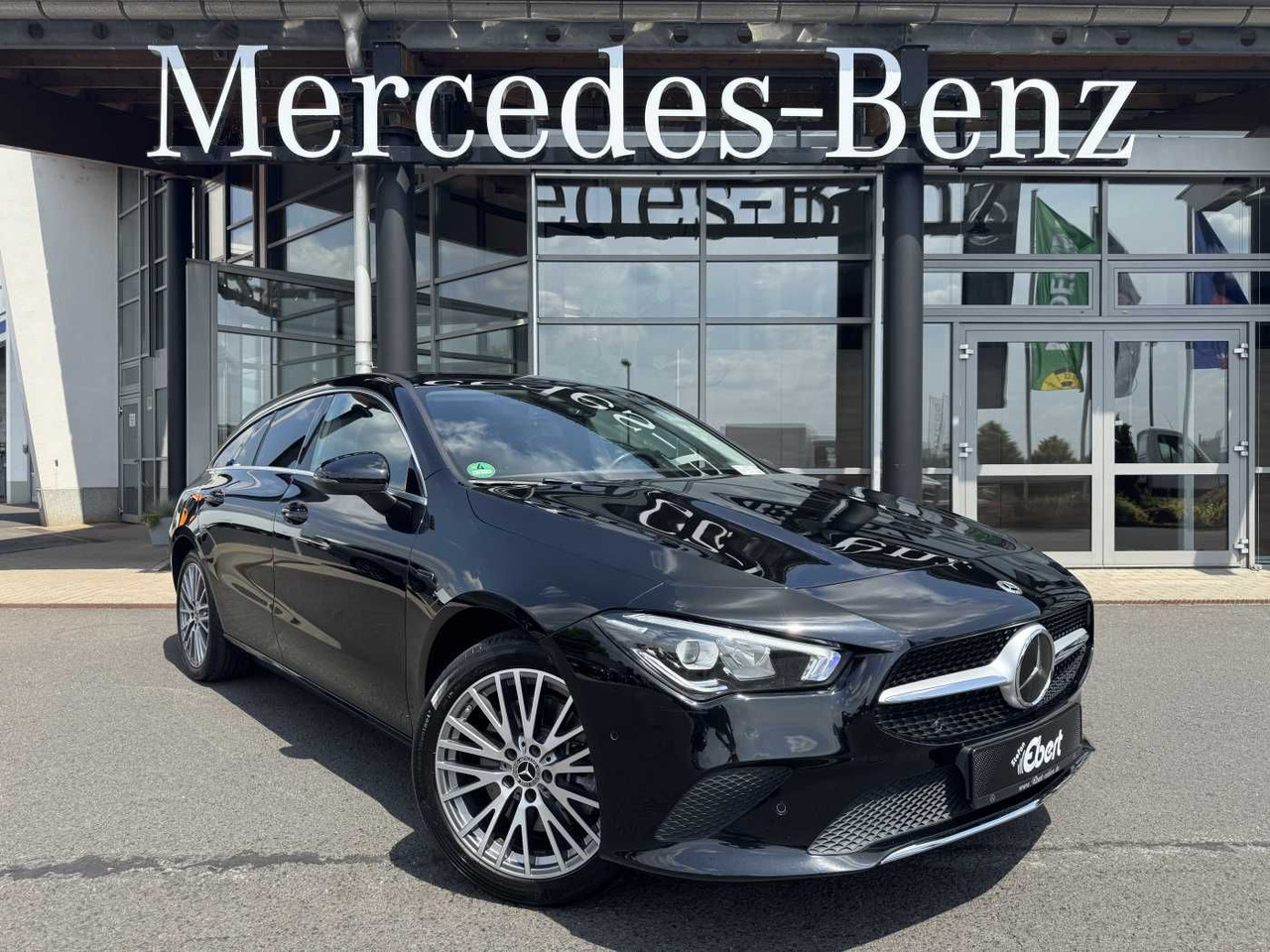Mercedes-Benz CLA 250e Shooting Brake DistrPlus+RFK+Augment+LE - Personenbil: bilde 1 Mercedes-Benz CLA 250e Shooting Brake DistrPlus+RFK+Augment+LE - Personenbil: bilde 1