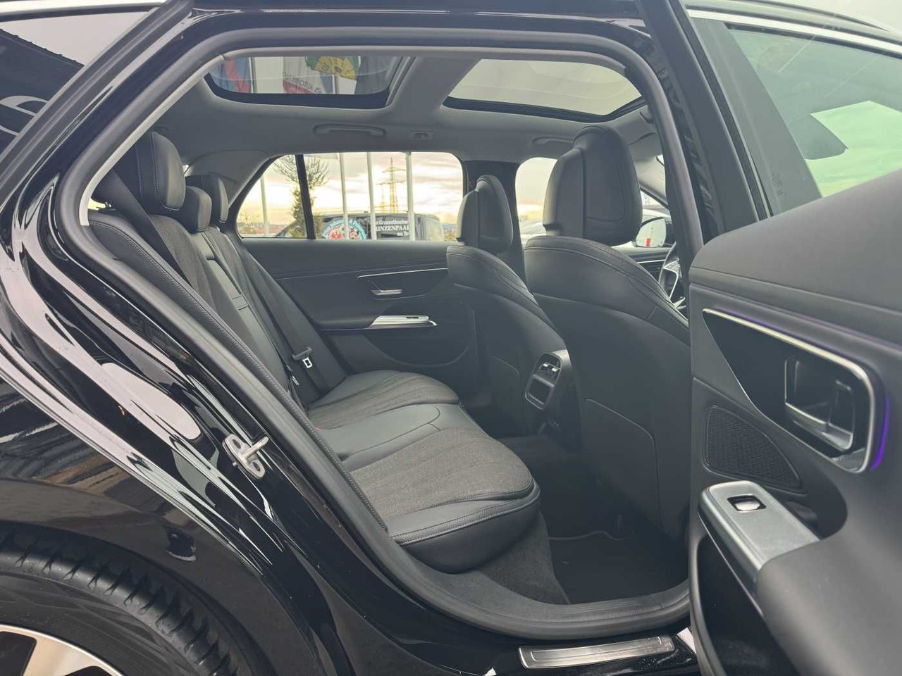 Mercedes-Benz E 200 T AVANTGARDE+DistrPlus+Pano+ AHK+Ambiente - Personenbil: bilde 5 Mercedes-Benz E 200 T AVANTGARDE+DistrPlus+Pano+ AHK+Ambiente - Personenbil: bilde 5