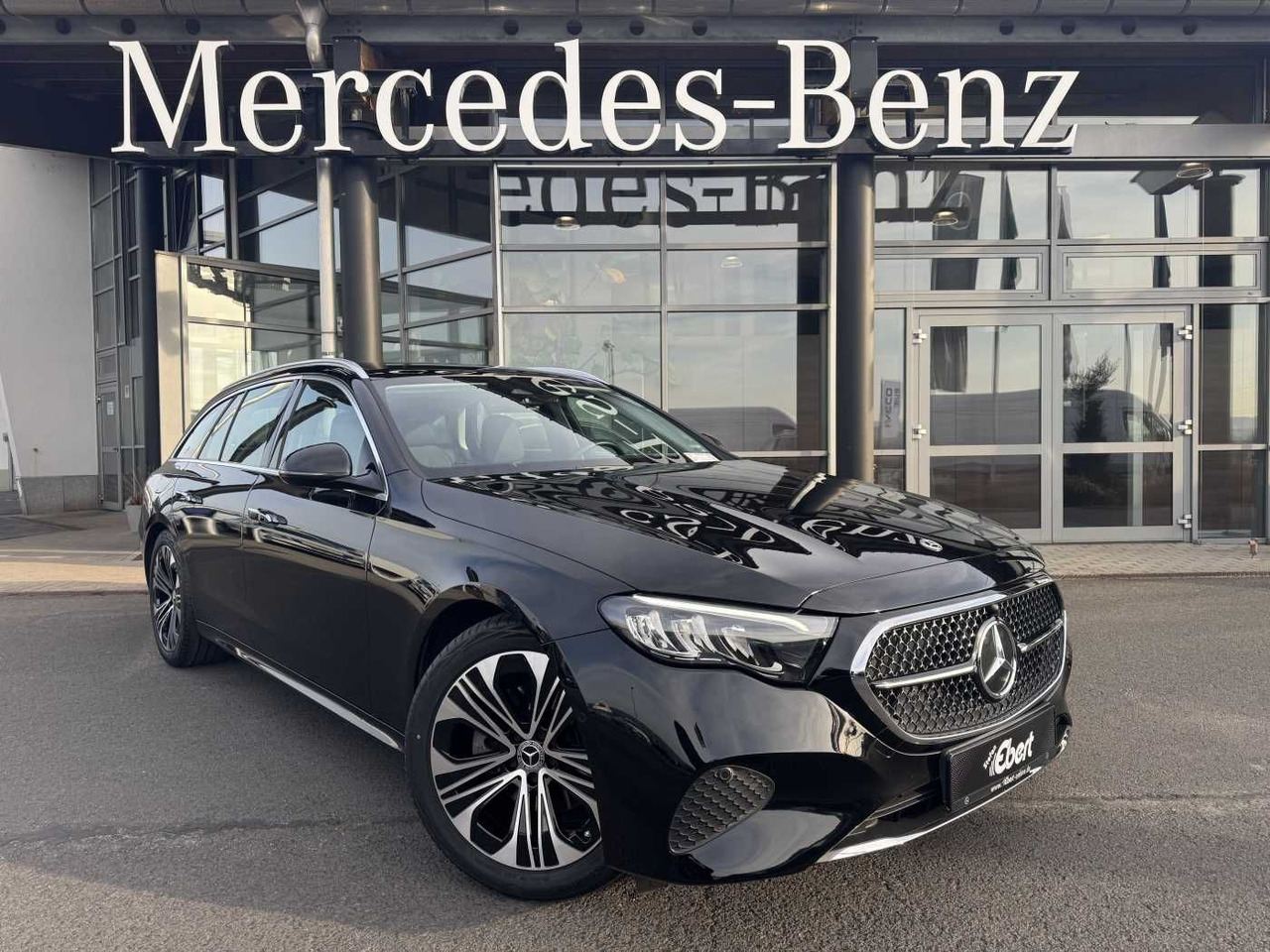Mercedes-Benz E 200 T AVANTGARDE+DistrPlus+Pano+ AHK+Ambiente - Personenbil: bilde 1 Mercedes-Benz E 200 T AVANTGARDE+DistrPlus+Pano+ AHK+Ambiente - Personenbil: bilde 1