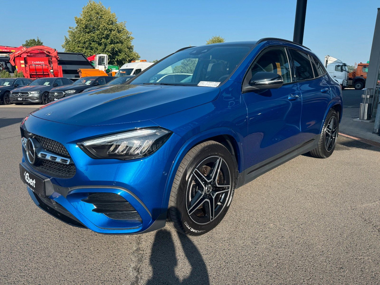 Mercedes-Benz GLA 200 AMG+PANO+DistrPlus+RFK+Night - SUV: bilde 2 Mercedes-Benz GLA 200 AMG+PANO+DistrPlus+RFK+Night - SUV: bilde 2