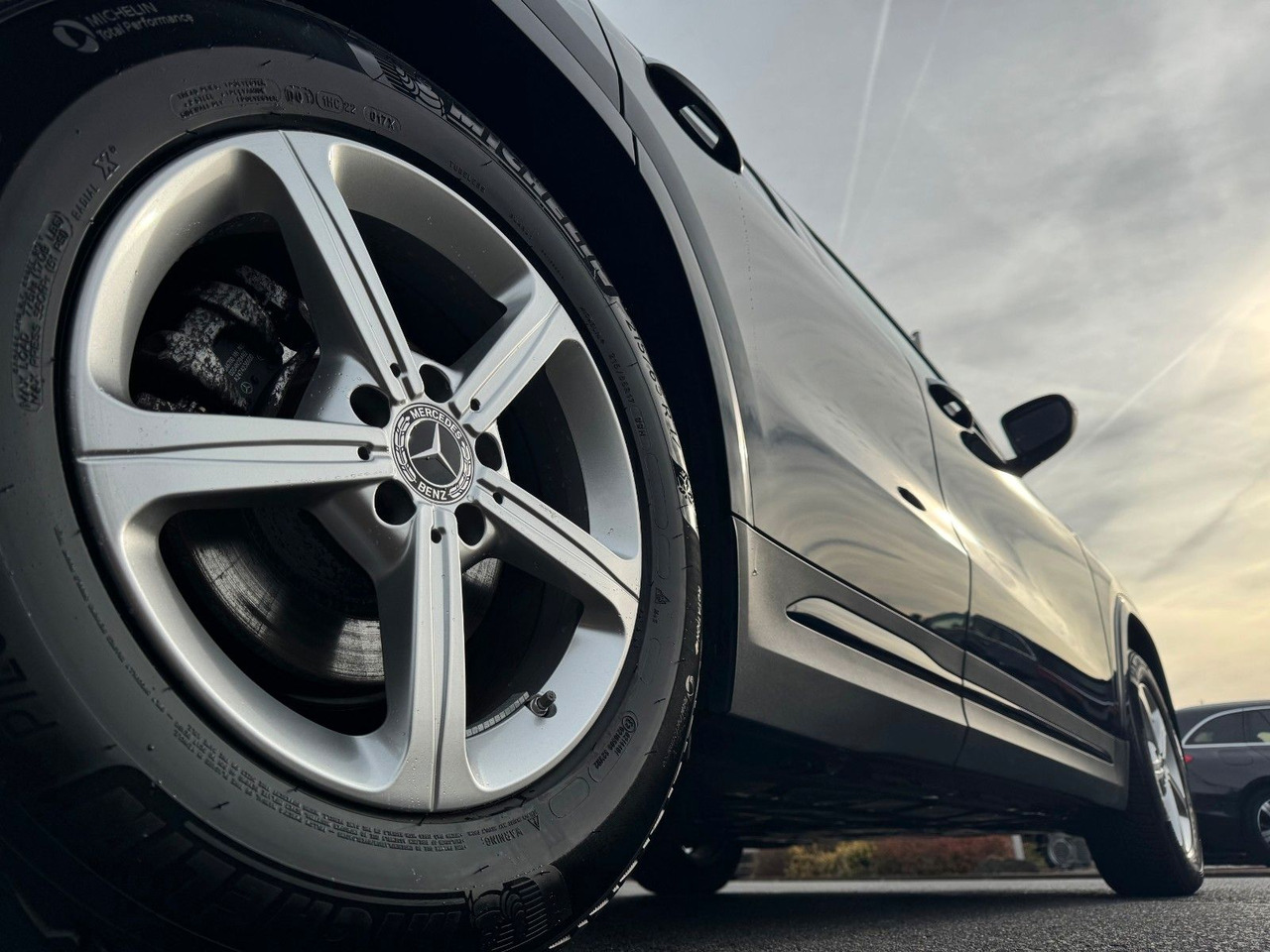 Mercedes-Benz GLA 200 AMG+Pano+Distr+Ambiente+Multibeam+ - SUV: bilde 5 Mercedes-Benz GLA 200 AMG+Pano+Distr+Ambiente+Multibeam+ - SUV: bilde 5