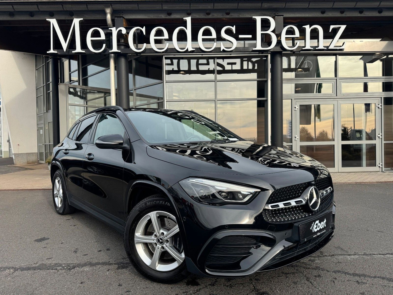 Mercedes-Benz GLA 200 AMG+Pano+Distr+Ambiente+Multibeam+ - SUV: bilde 1 Mercedes-Benz GLA 200 AMG+Pano+Distr+Ambiente+Multibeam+ - SUV: bilde 1