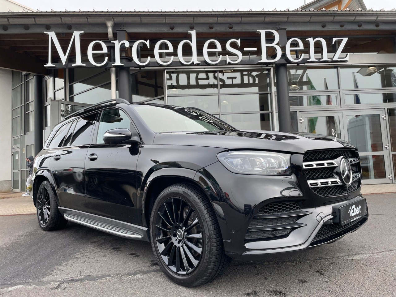 Mercedes-Benz GLS 580 4M AMG Pano+AHK+Burm+7Sitz+HUD+Fond+VOLL - SUV: bilde 1 Mercedes-Benz GLS 580 4M AMG Pano+AHK+Burm+7Sitz+HUD+Fond+VOLL - SUV: bilde 1