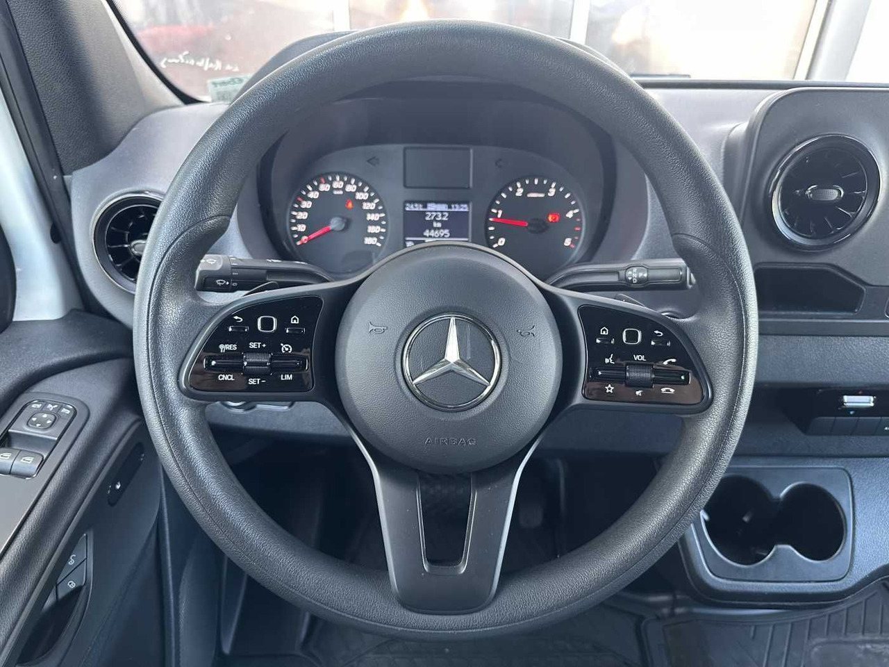 Leie  Mercedes-Benz Sprinter 315 CDI 4325 9G AHK Klima 360 Standheiz Mercedes-Benz Sprinter 315 CDI 4325 9G AHK Klima 360 Standheiz: bilde 11