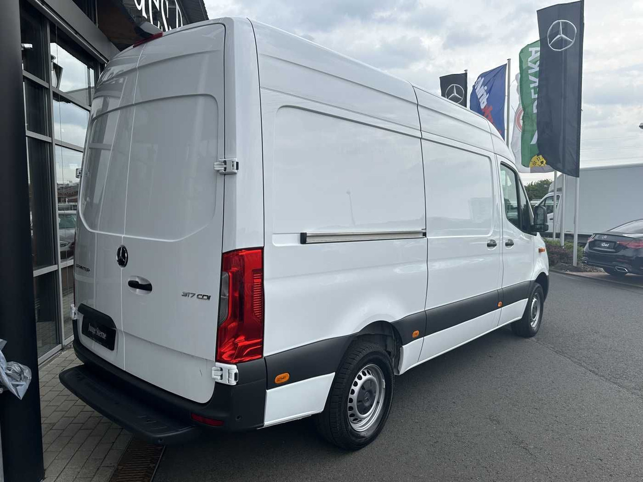 Mercedes-Benz Sprinter 317 CDI 3665 9G Klima 360 MBUX SHZ - Kassebil: bilde 4 Mercedes-Benz Sprinter 317 CDI 3665 9G Klima 360 MBUX SHZ - Kassebil: bilde 4