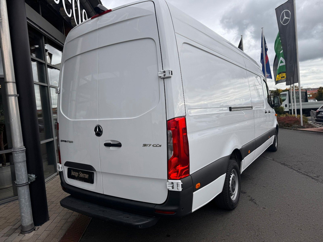 Mercedes-Benz Sprinter 317 CDI 4325 Klima 360 Schwing SHZ - Kassebil: bilde 4 Mercedes-Benz Sprinter 317 CDI 4325 Klima 360 Schwing SHZ - Kassebil: bilde 4