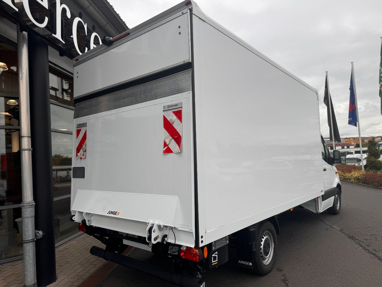 Mercedes-Benz Sprinter 317 CDI 4325 Koffer LBW Klima Kamera - Varebil med skap: bilde 4 Mercedes-Benz Sprinter 317 CDI 4325 Koffer LBW Klima Kamera - Varebil med skap: bilde 4