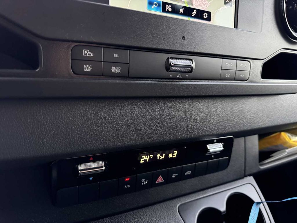 Varebil med skap Mercedes-Benz Sprinter 317 CDI Koffer LBW Klima: bilde 12