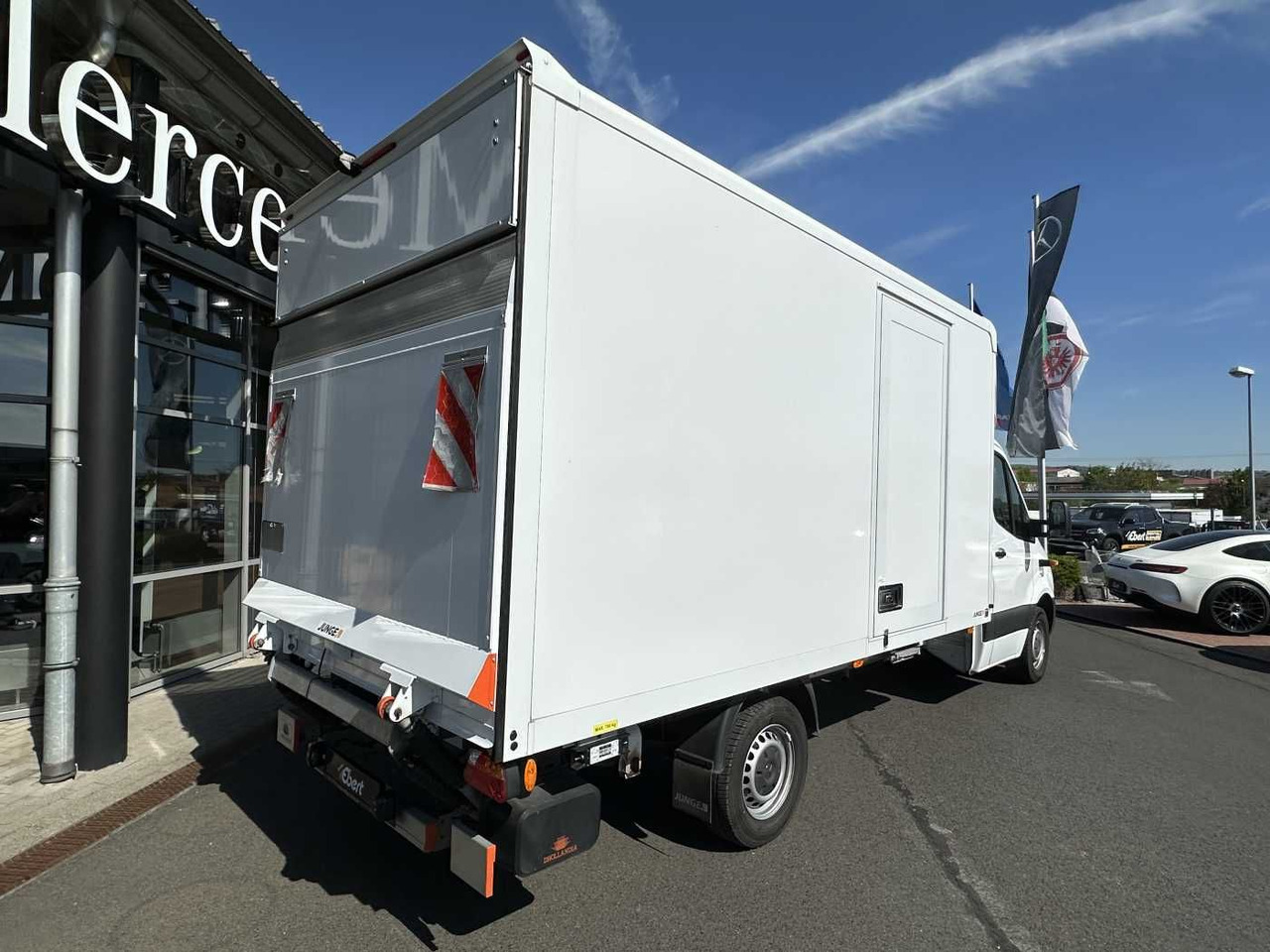 Mercedes-Benz Sprinter 317 CDI Koffer LBW Schwing Klima Kamera - Varebil med skap: bilde 4 Mercedes-Benz Sprinter 317 CDI Koffer LBW Schwing Klima Kamera - Varebil med skap: bilde 4