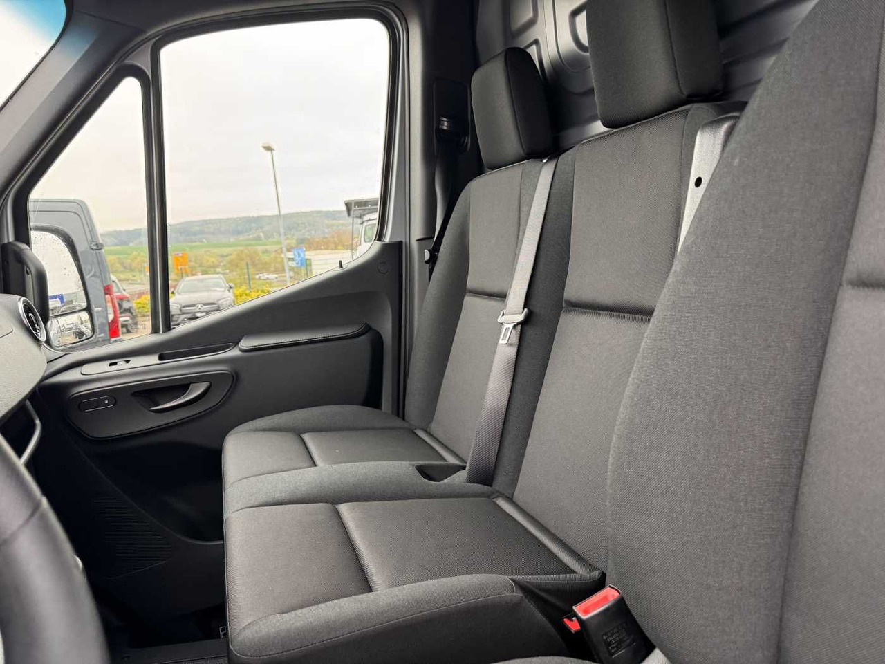 Kassebil Mercedes-Benz Sprinter 319 CDI 4x4 3665 Klima Standheiz AHK: bilde 10