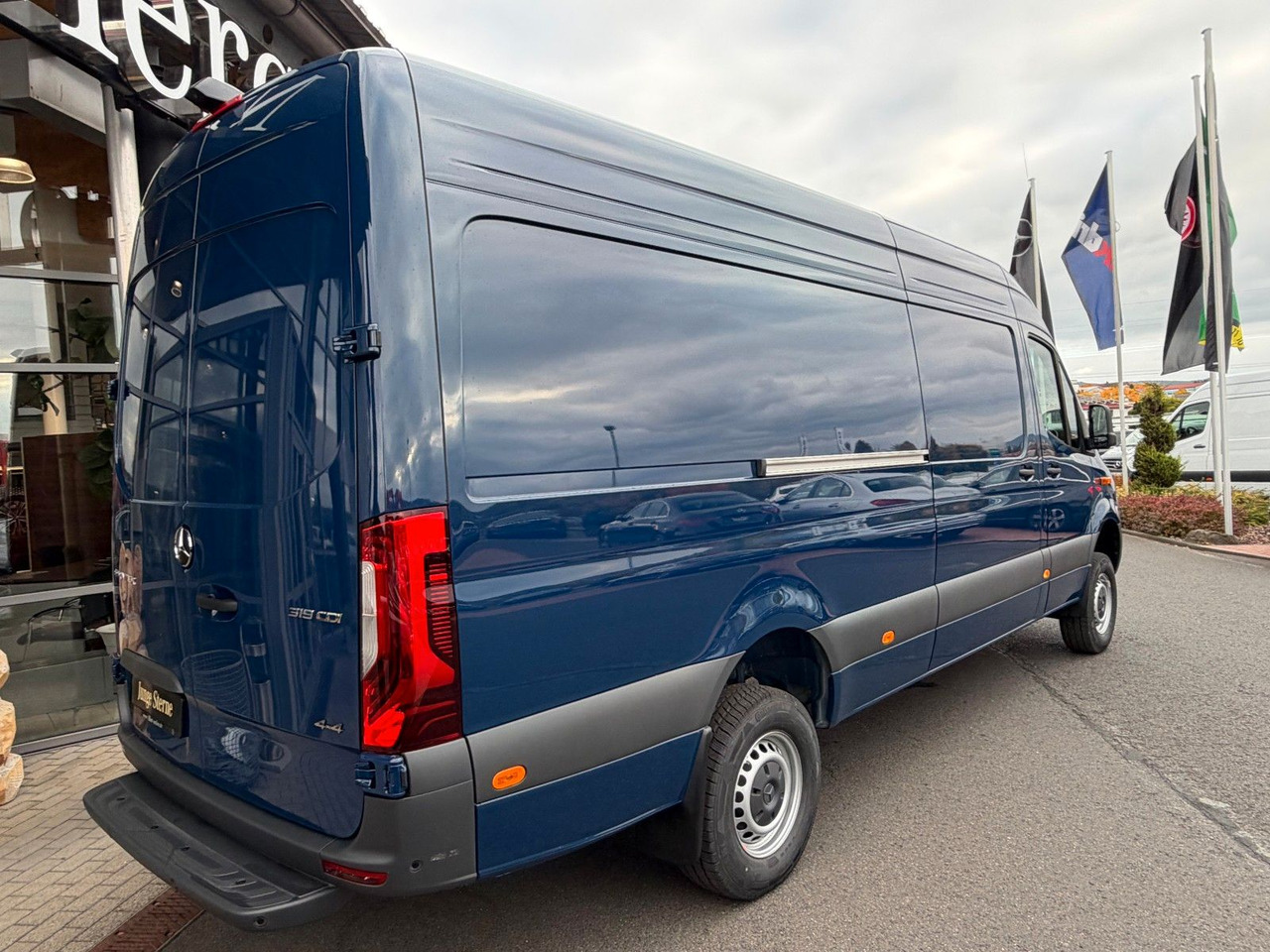 Mercedes-Benz Sprinter 319 CDI 4x4 4325 LED Navi - Kassebil: bilde 4 Mercedes-Benz Sprinter 319 CDI 4x4 4325 LED Navi - Kassebil: bilde 4
