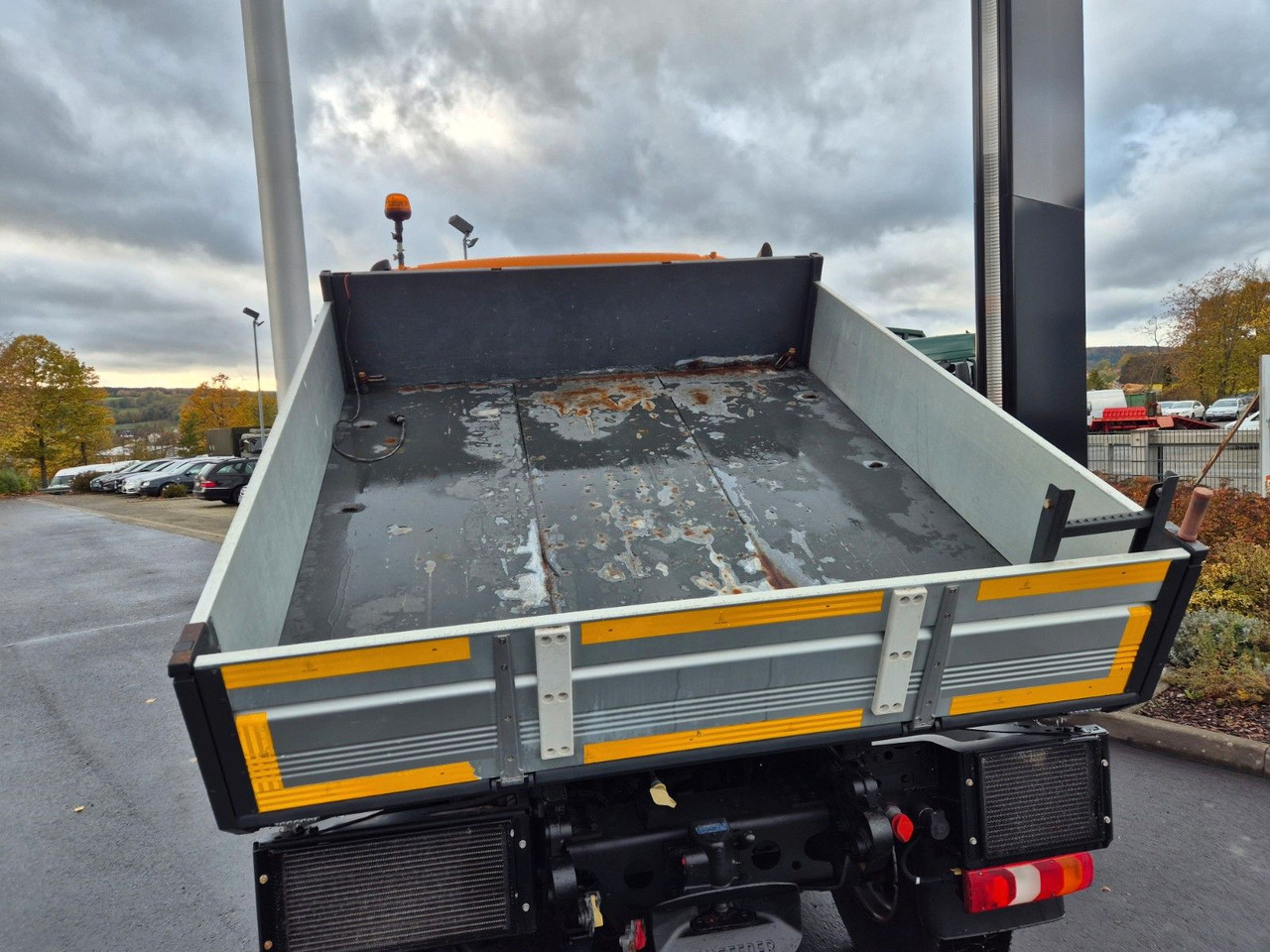 Mercedes-Benz U 218 4x4 Winterdienst, Hydrostat, Zapfwelle - Tippbil: bilde 5 Mercedes-Benz U 218 4x4 Winterdienst, Hydrostat, Zapfwelle - Tippbil: bilde 5