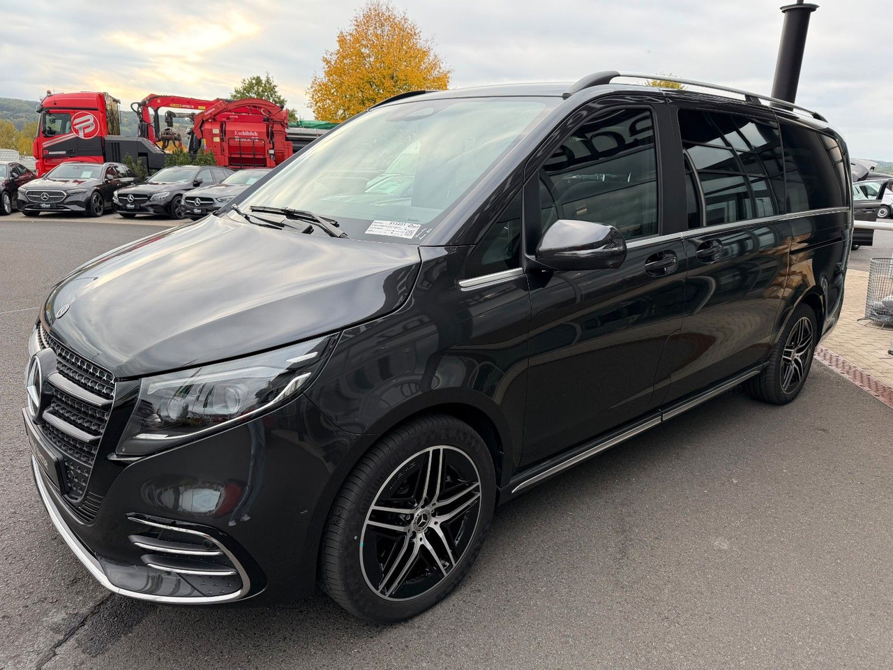 Mercedes-Benz V 300 d 4MATIC EXCLUSIVE AMG Panorama Standheiz - Stasjonsvogn: bilde 3 Mercedes-Benz V 300 d 4MATIC EXCLUSIVE AMG Panorama Standheiz - Stasjonsvogn: bilde 3