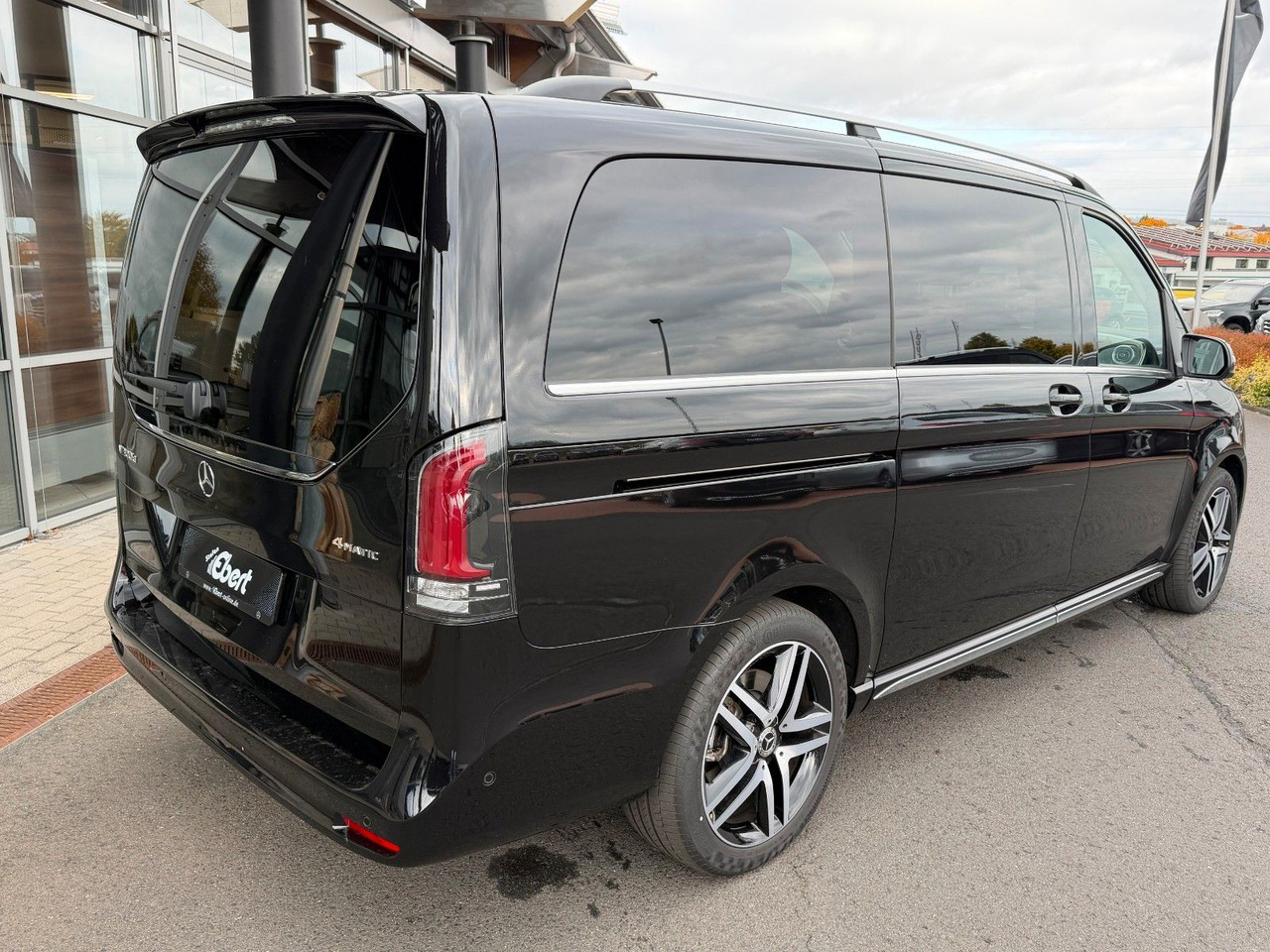 Mercedes-Benz V 300 d 4MATIC EXCLUSIVE Luxus-Sitze AHK2,5to - Stasjonsvogn: bilde 4 Mercedes-Benz V 300 d 4MATIC EXCLUSIVE Luxus-Sitze AHK2,5to - Stasjonsvogn: bilde 4