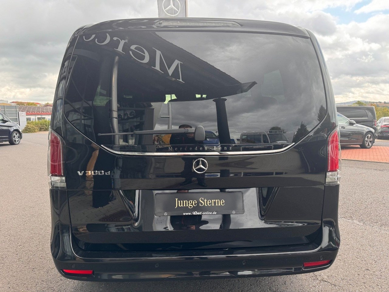 Mercedes-Benz V 300 d AVANTGARDE Extralang 360Kamera Standheiz - Stasjonsvogn: bilde 5 Mercedes-Benz V 300 d AVANTGARDE Extralang 360Kamera Standheiz - Stasjonsvogn: bilde 5