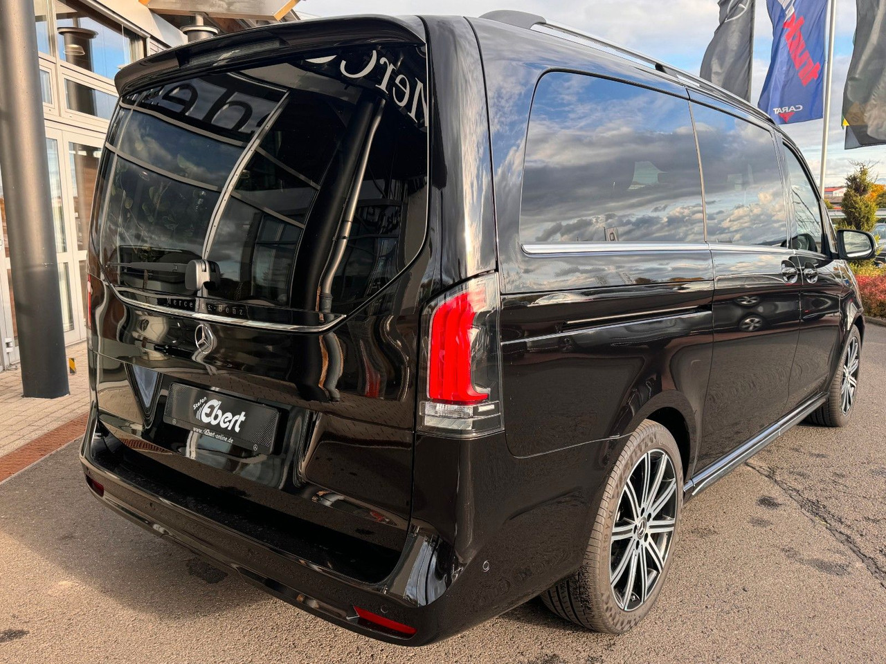 Mercedes-Benz V 300 d EXCLUSIVE AIRMATIC AHK2,5 Standheiz - Stasjonsvogn: bilde 4 Mercedes-Benz V 300 d EXCLUSIVE AIRMATIC AHK2,5 Standheiz - Stasjonsvogn: bilde 4