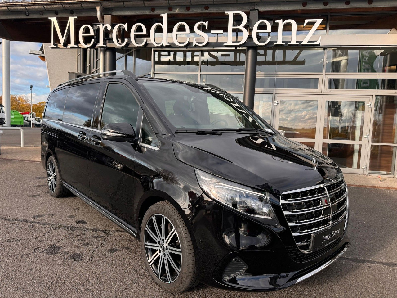 Mercedes-Benz V 300 d EXCLUSIVE AIRMATIC AHK2,5 Standheiz - Stasjonsvogn: bilde 1 Mercedes-Benz V 300 d EXCLUSIVE AIRMATIC AHK2,5 Standheiz - Stasjonsvogn: bilde 1