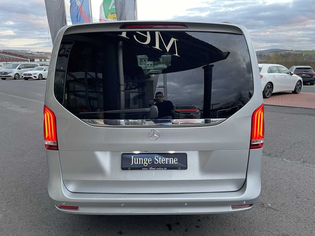 Mercedes-Benz V 300 d EXCLUSIVE ED AMG Panorama AHK2,5 DISTRON Mercedes-Benz V 300 d EXCLUSIVE ED AMG Panorama AHK2,5 DISTRON - Minibuss, Persontransport: bilde 4 Mercedes-Benz V 300 d EXCLUSIVE ED AMG Panorama AHK2,5 DISTRON Mercedes-Benz V 300 d EXCLUSIVE ED AMG Panorama AHK2,5 DISTRON - Minibuss, Persontransport: bilde 4