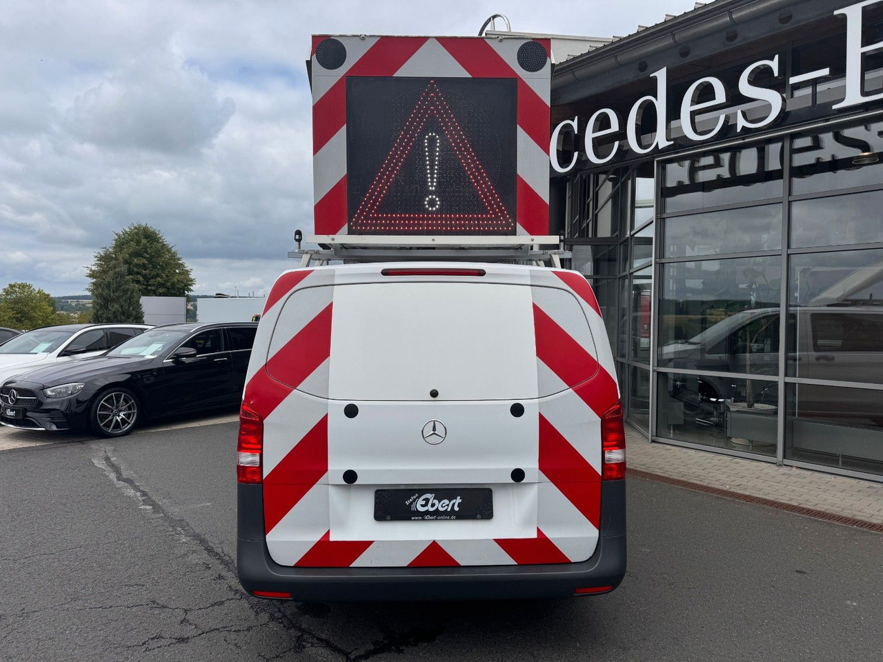 Mercedes-Benz Vito 111 CDI Tourer Begleitfahrzeug BF3+ / WVZ - Små varebil: bilde 2 Mercedes-Benz Vito 111 CDI Tourer Begleitfahrzeug BF3+ / WVZ - Små varebil: bilde 2