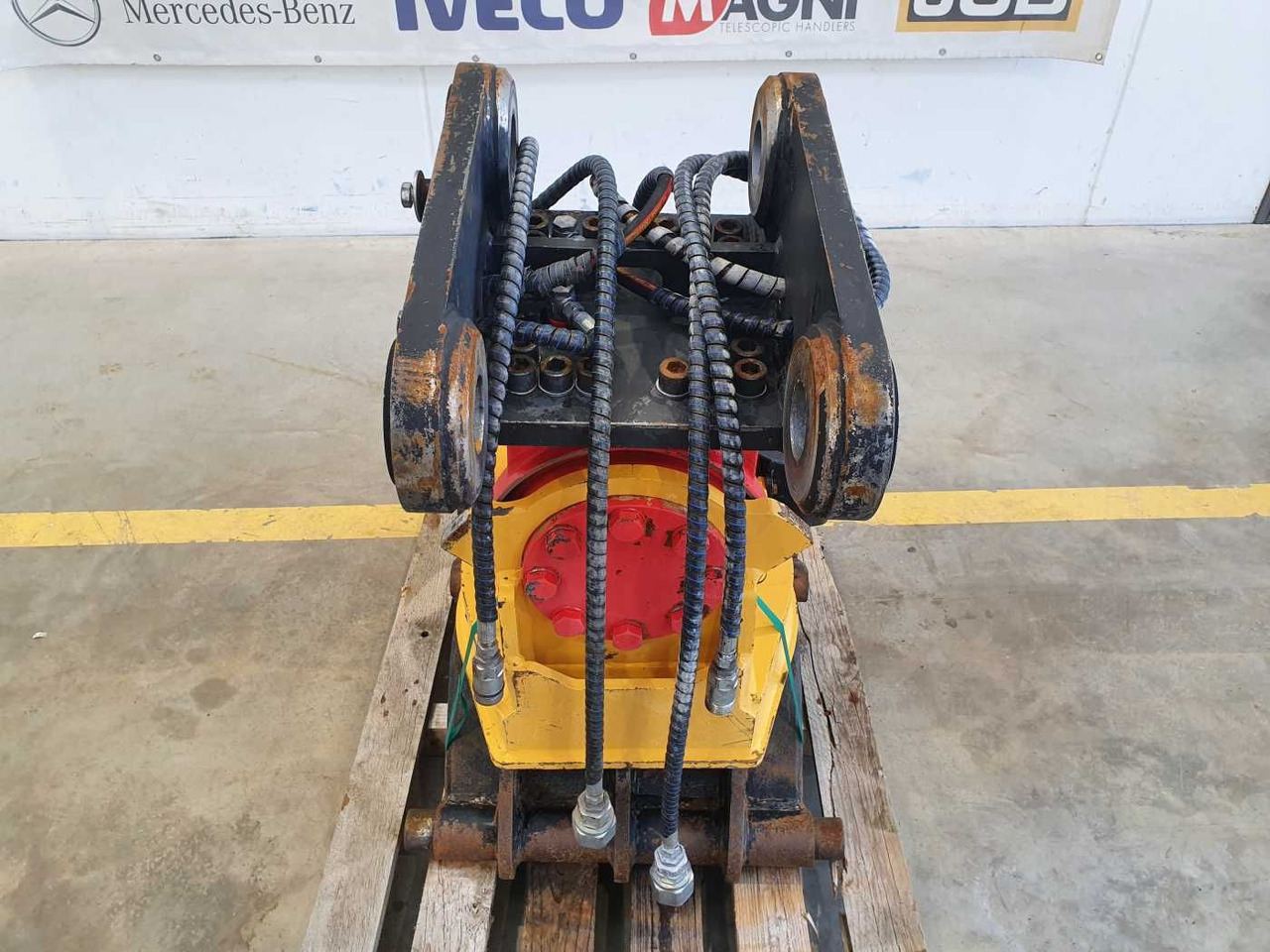 Rädlinger Schwenkrotator CAT M318 / CW 40 / 2016 - Tiltrotator: bilde 2 Rädlinger Schwenkrotator CAT M318 / CW 40 / 2016 - Tiltrotator: bilde 2