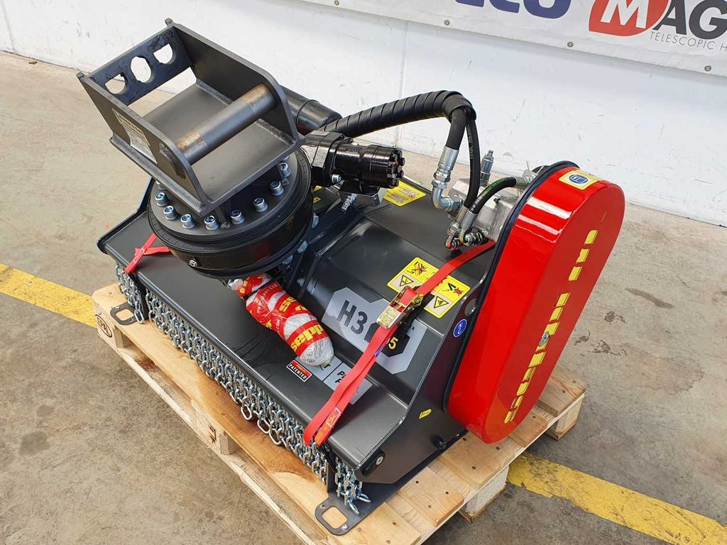 Seppi M. H3 105 /2-5to Mulcher Drehkranz lagernd Seppi M. H3 105 /2-5to Mulcher Drehkranz lagernd - Krattknuser: bilde 2 Seppi M. H3 105 /2-5to Mulcher Drehkranz lagernd Seppi M. H3 105 /2-5to Mulcher Drehkranz lagernd - Krattknuser: bilde 2