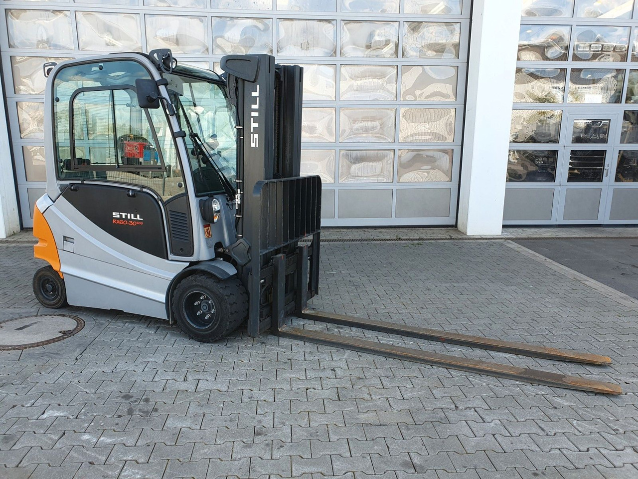Still RX60-30L/600 - Triplex: 4,6m / nur 1.245h / SS - El-truck: bilde 2 Still RX60-30L/600 - Triplex: 4,6m / nur 1.245h / SS - El-truck: bilde 2