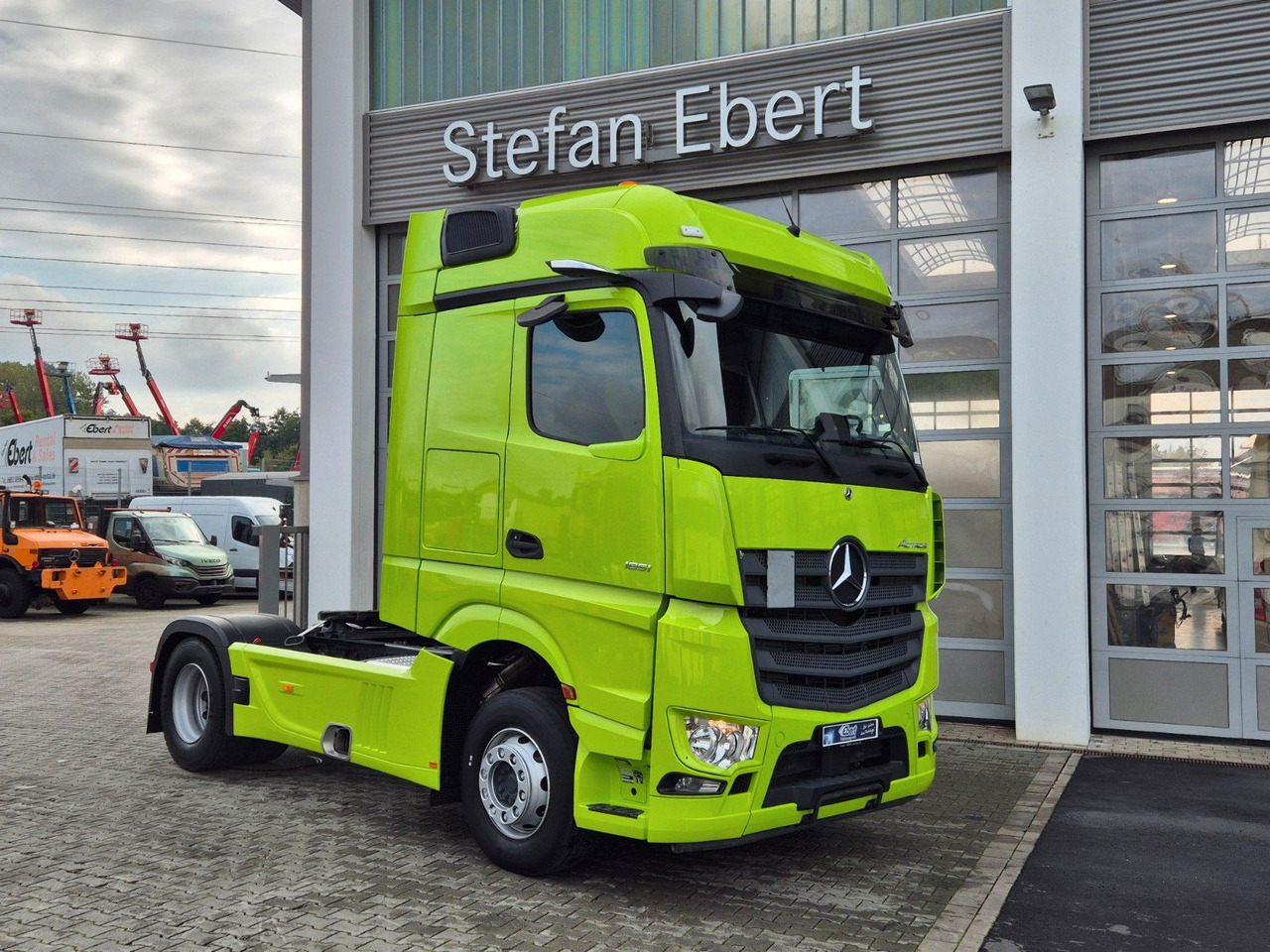 Mercedes-Benz Actros 1851 LS Öl-Retarder Standklima Mirror Big - Trekkvogn: bilde 4 Mercedes-Benz Actros 1851 LS Öl-Retarder Standklima Mirror Big - Trekkvogn: bilde 4