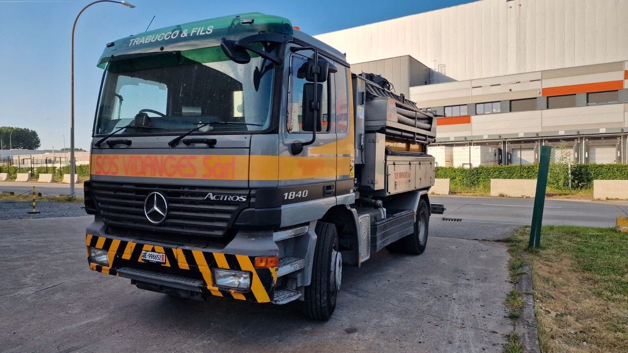 Mercedes-Benz Actros 18-40 - Vakuum lastebil: bilde 2 Mercedes-Benz Actros 18-40 - Vakuum lastebil: bilde 2