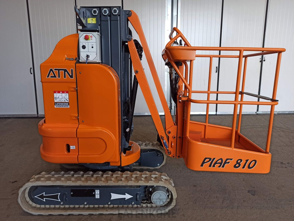 ATN PIAF 810 akkukuukulkija - Mastlift: bilde 1 ATN PIAF 810 akkukuukulkija - Mastlift: bilde 1