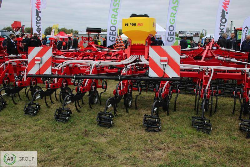 Awemak DRAGON TP 9 hydraulic folding inter-row cultivator - Jordforbedring maskin: bilde 1 Awemak DRAGON TP 9 hydraulic folding inter-row cultivator - Jordforbedring maskin: bilde 1