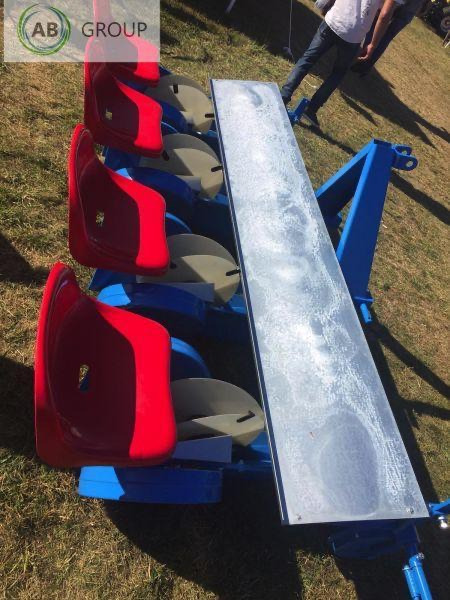 Taret seeding planter 4-rows - Utstyr til såing og planting: bilde 2 Taret seeding planter 4-rows - Utstyr til såing og planting: bilde 2