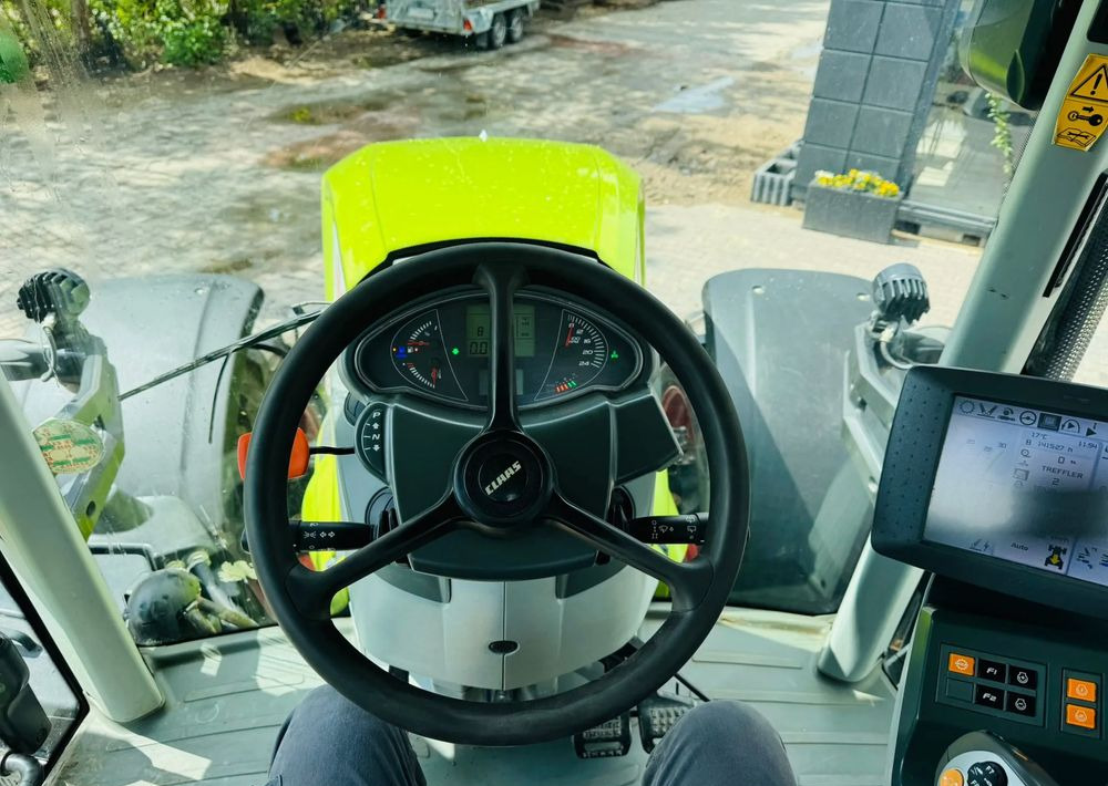 Traktor Claas Axion 950 CEBIS CMATIC: bilde 11 Traktor Claas Axion 950 CEBIS CMATIC: bilde 11
