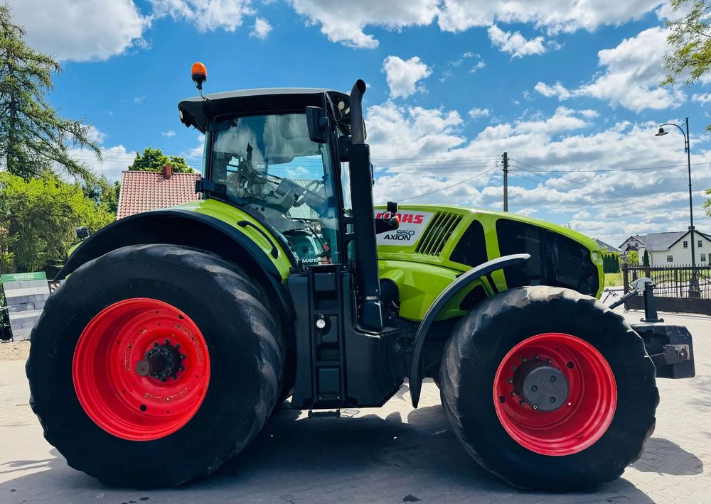 Claas Axion 950 CMATIC - Traktor: bilde 2 Claas Axion 950 CMATIC - Traktor: bilde 2