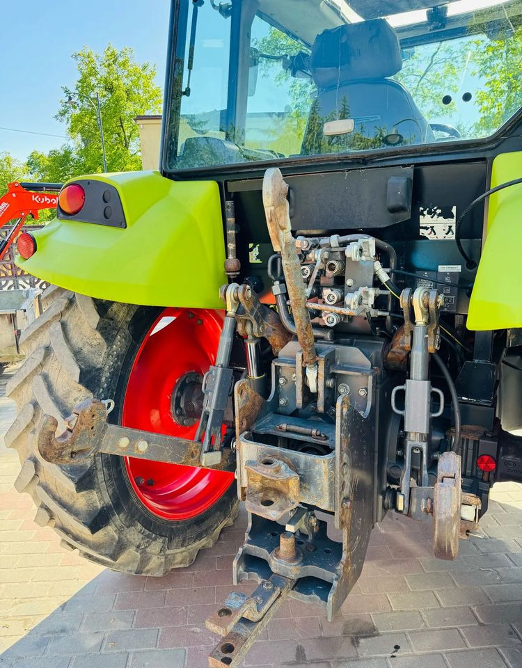 Claas Axos 330 - Traktor: bilde 4 Claas Axos 330 - Traktor: bilde 4
