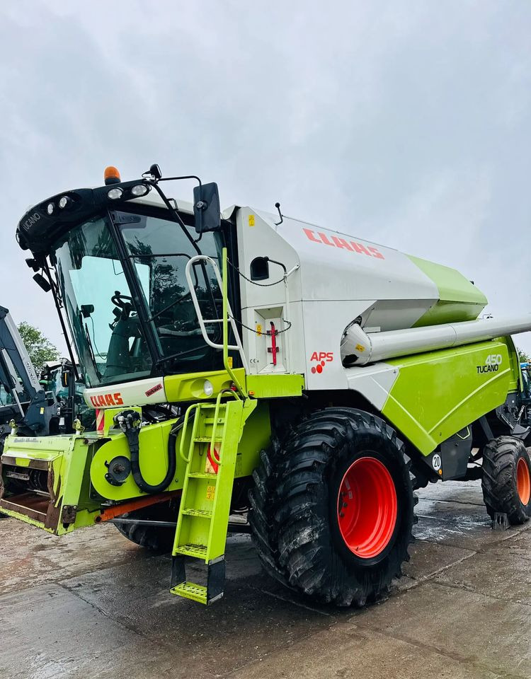 Claas Tucano 450 - Skurtresker: bilde 1 Claas Tucano 450 - Skurtresker: bilde 1