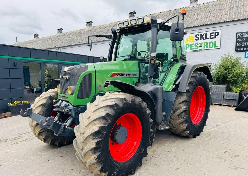 Fendt 716 Vario - Traktor: bilde 3 Fendt 716 Vario - Traktor: bilde 3