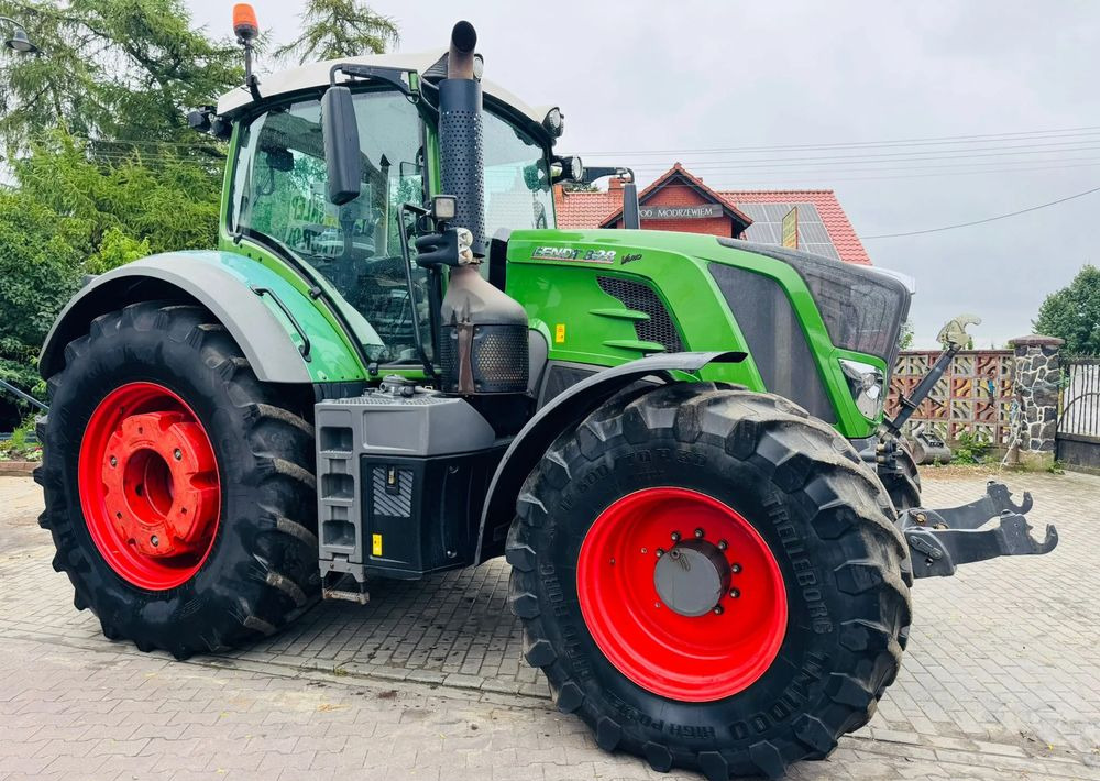 Fendt 828 Vario Profi Plus - Traktor: bilde 3 Fendt 828 Vario Profi Plus - Traktor: bilde 3