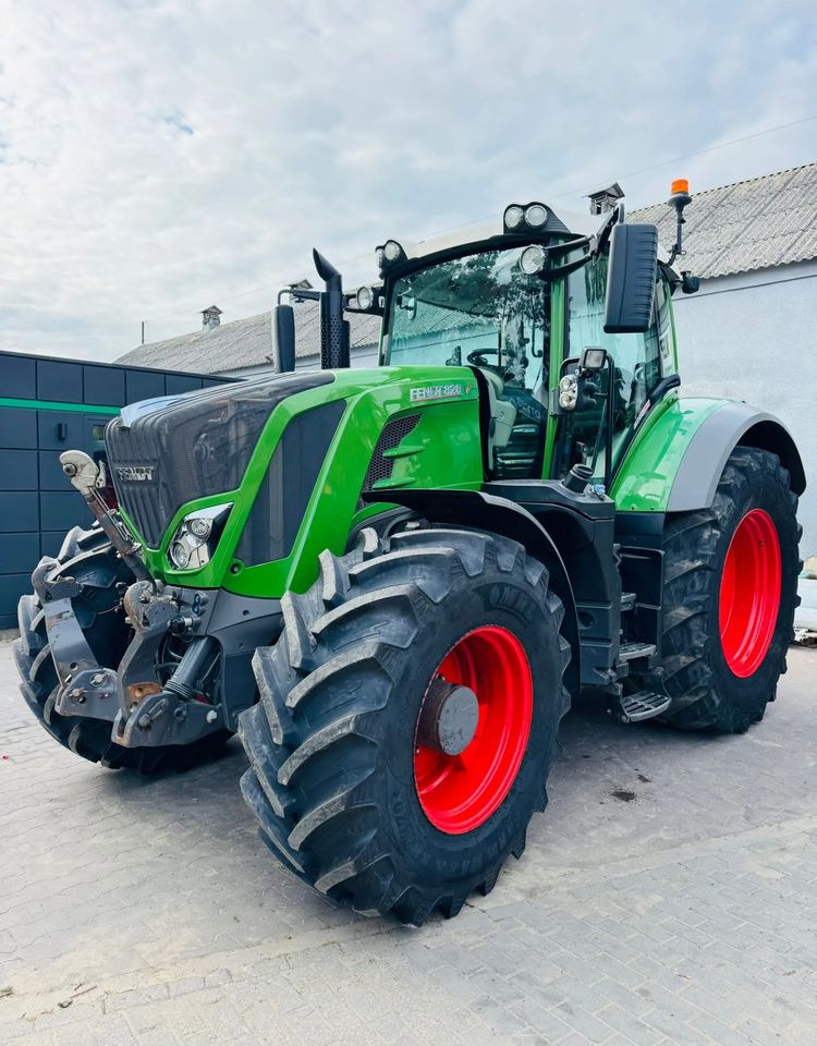 Fendt 828 Vario profi PLUS - Traktor: bilde 2 Fendt 828 Vario profi PLUS - Traktor: bilde 2