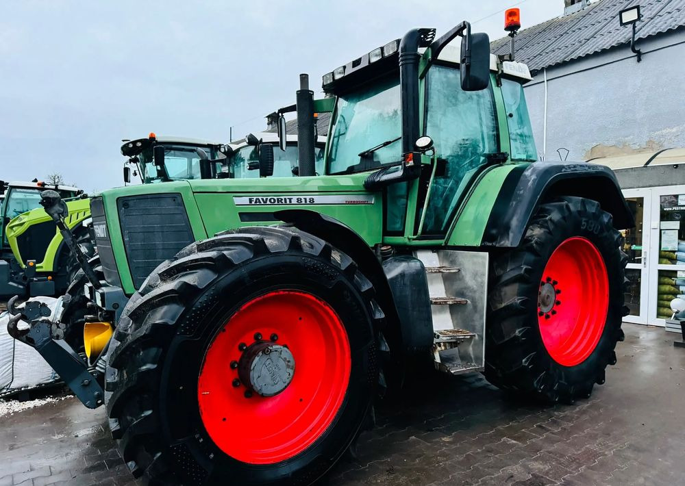 Fendt Favorit 818 - Traktor: bilde 4 Fendt Favorit 818 - Traktor: bilde 4