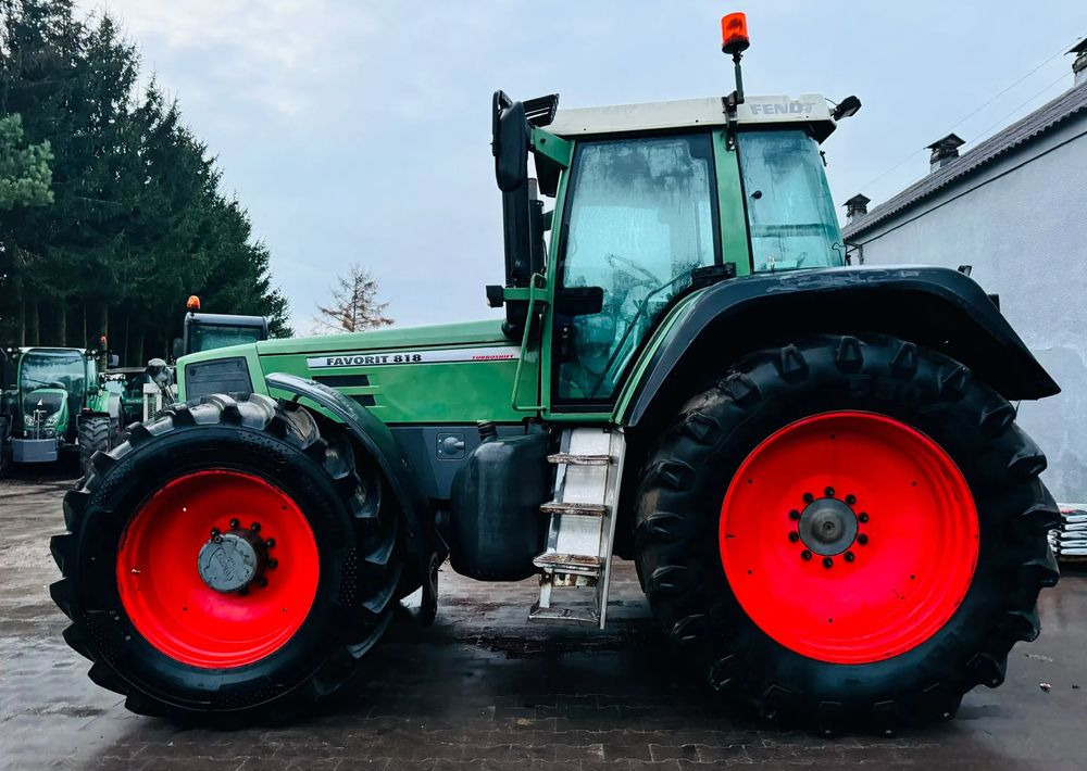 Fendt Favorit 818 - Traktor: bilde 2 Fendt Favorit 818 - Traktor: bilde 2