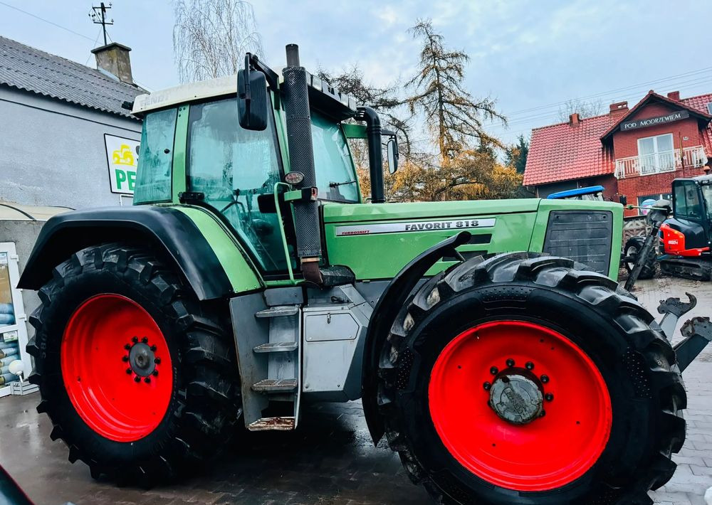Fendt Favorit 818 - Traktor: bilde 5 Fendt Favorit 818 - Traktor: bilde 5