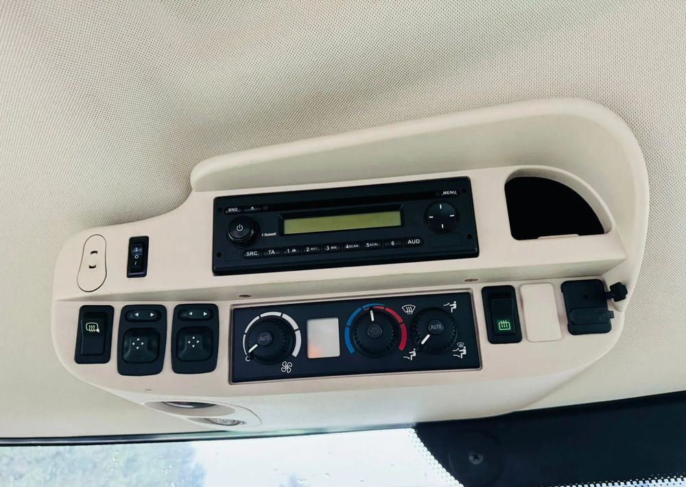 John Deere 6210R - Traktor: bilde 5 John Deere 6210R - Traktor: bilde 5