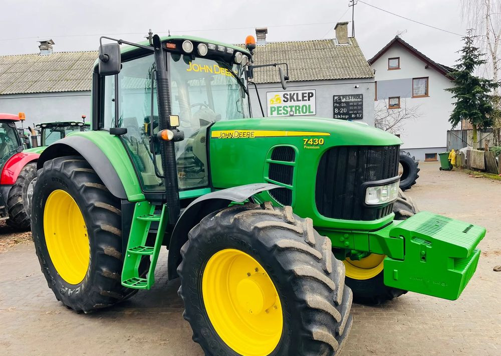 John Deere 7430 - Traktor: bilde 2 John Deere 7430 - Traktor: bilde 2