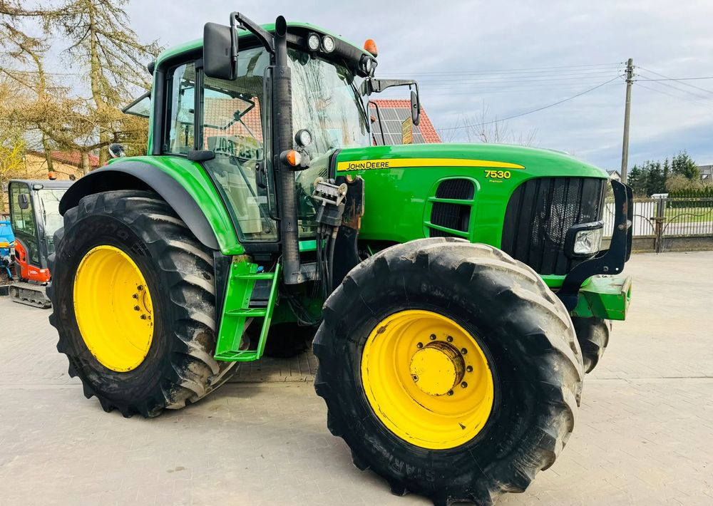 John Deere 7530 - Traktor: bilde 1 John Deere 7530 - Traktor: bilde 1