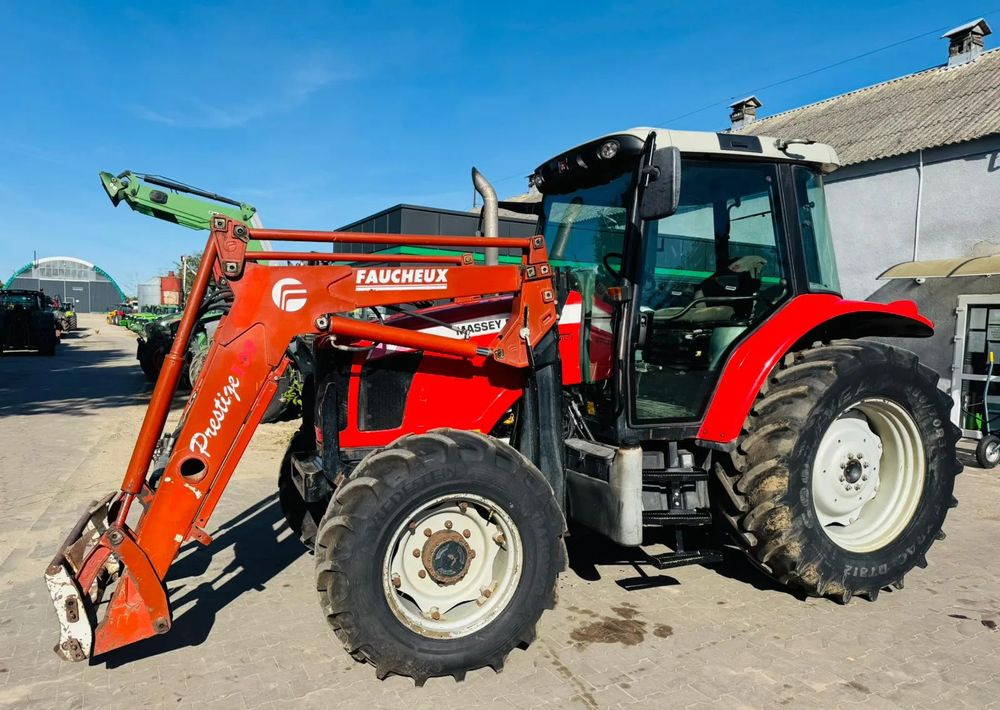 Massey Ferguson 5445 Dyna 4 - Traktor: bilde 2 Massey Ferguson 5445 Dyna 4 - Traktor: bilde 2